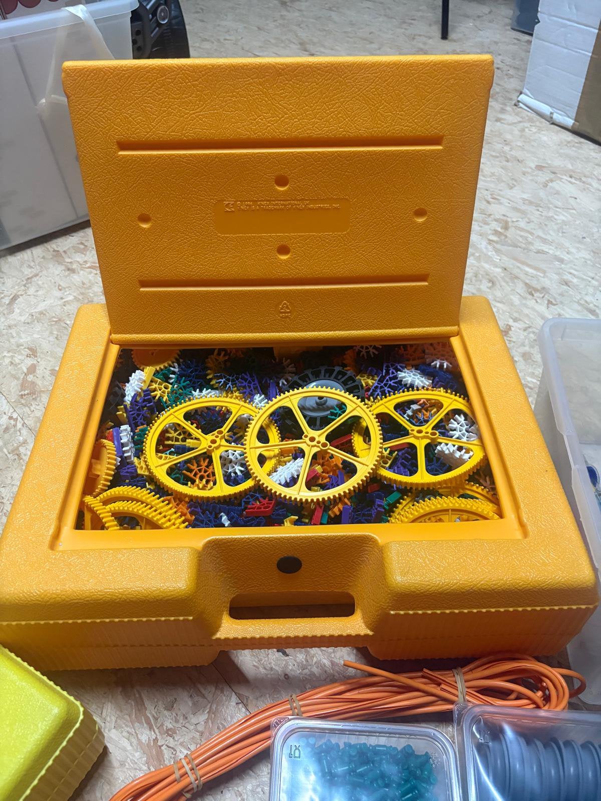 Groot lot K’nex, Ophalen