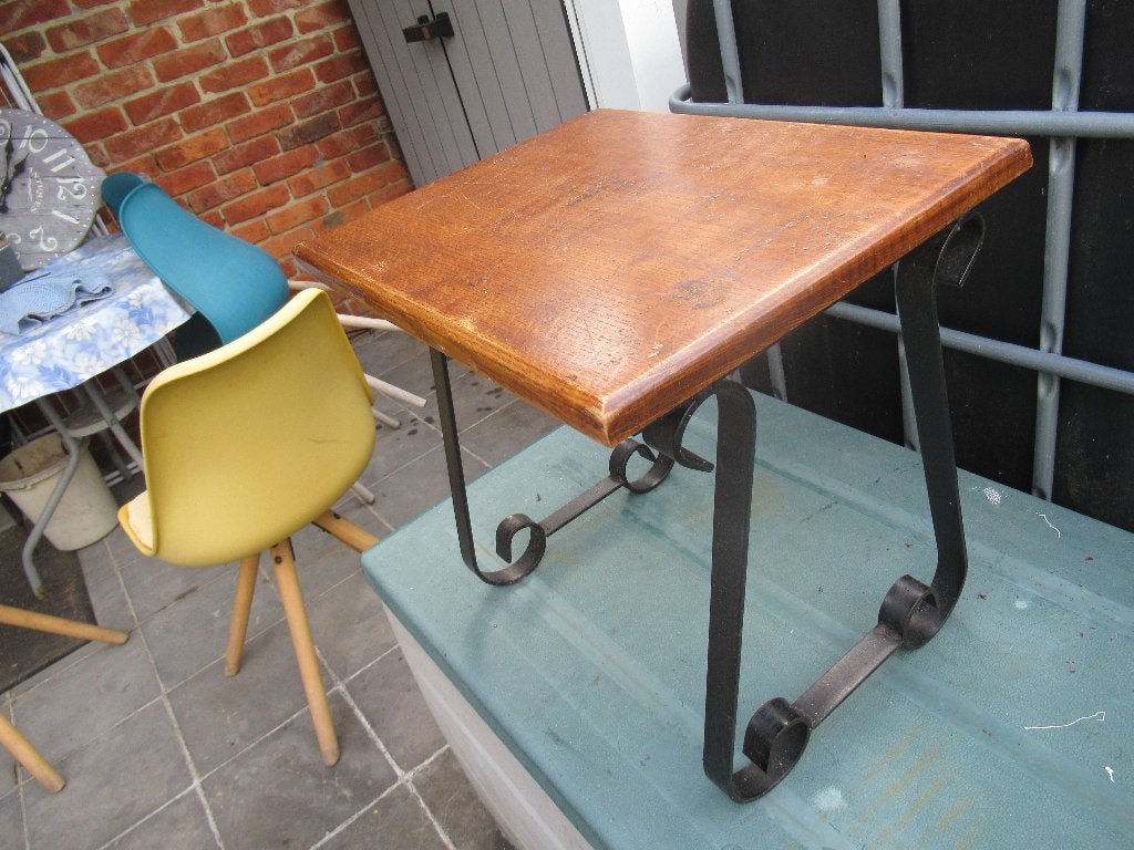 Table d’appoint bois et fer forgé 44x34 ht 42 cm bon état, Enlèvement, Bois