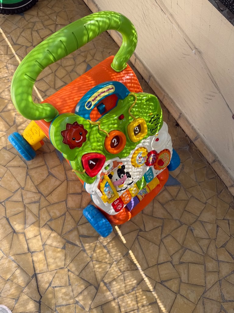 Trotteur, Enfants & Bébés, Jouets | Jouets de bébé, Enlèvement, Utilisé, Avec lumière