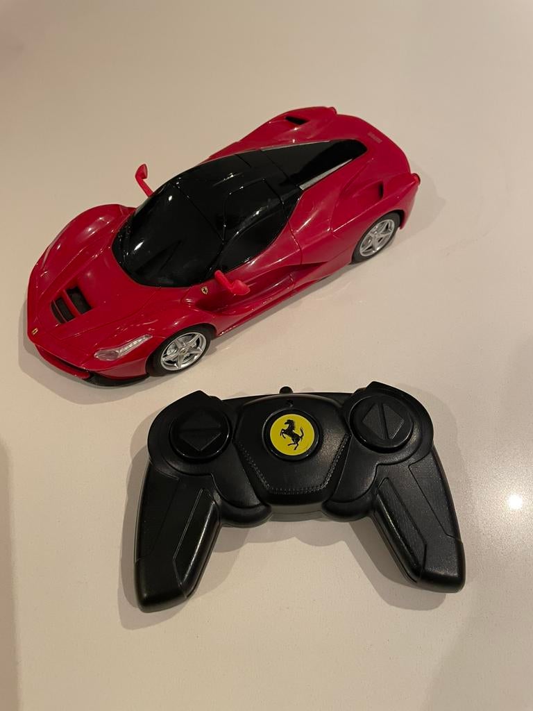 Rastar op afstand bestuurbare Ferrari LaFerrari raceauto, Games en Spelcomputers, Spelcomputers | Sony Consoles | Accessoires