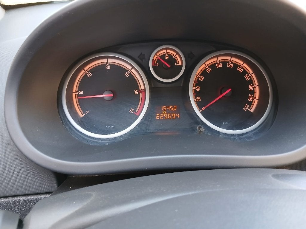 Opel corsa 1.3 diesel, Autos, Achat, Boîte manuelle, 5 portes, Verrouillage central
