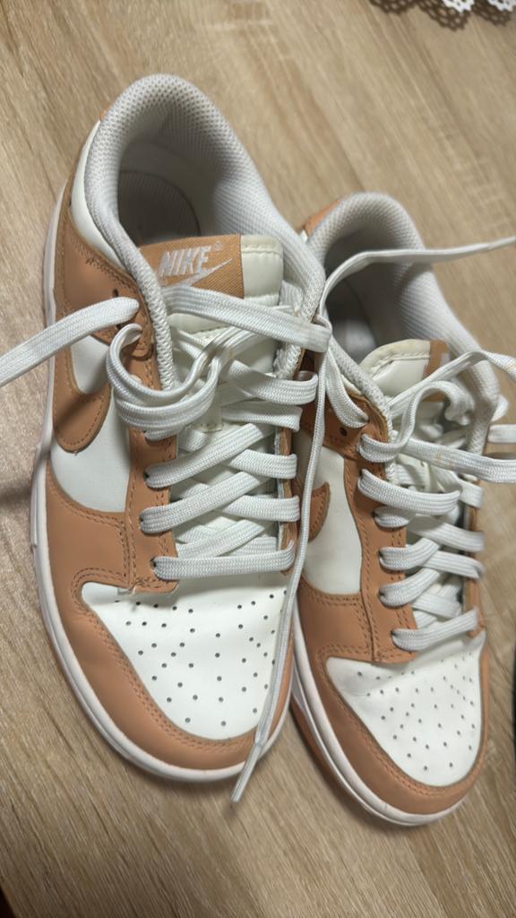 Nike dames 37.5, Kleding | Dames, Schoenen, Ophalen of Verzenden, Zo goed als nieuw