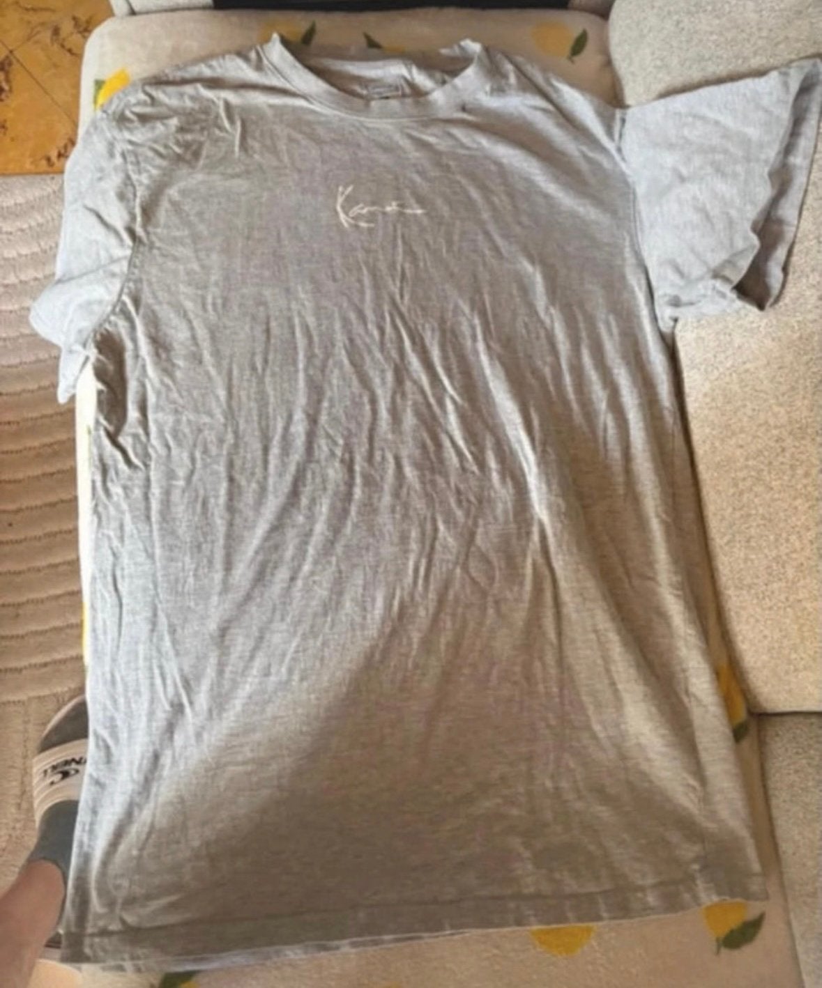 2 tshirts van karl kani maat xl, Kleding | Heren, Ophalen of Verzenden, Zo goed als nieuw, Maat 56/58 (XL), Grijs