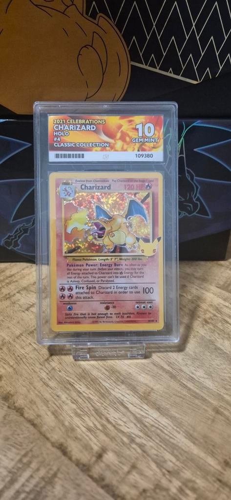 Pokemon kaart Charizard Celebrations HOLO Ace 10, Hobby en Vrije tijd, Ophalen