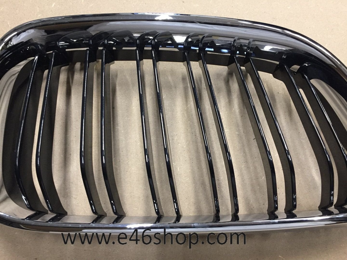 GRILLE BMW F87 M2 ZWART CHROME RECHTS, Neuf, -, -, Enlèvement ou Envoi