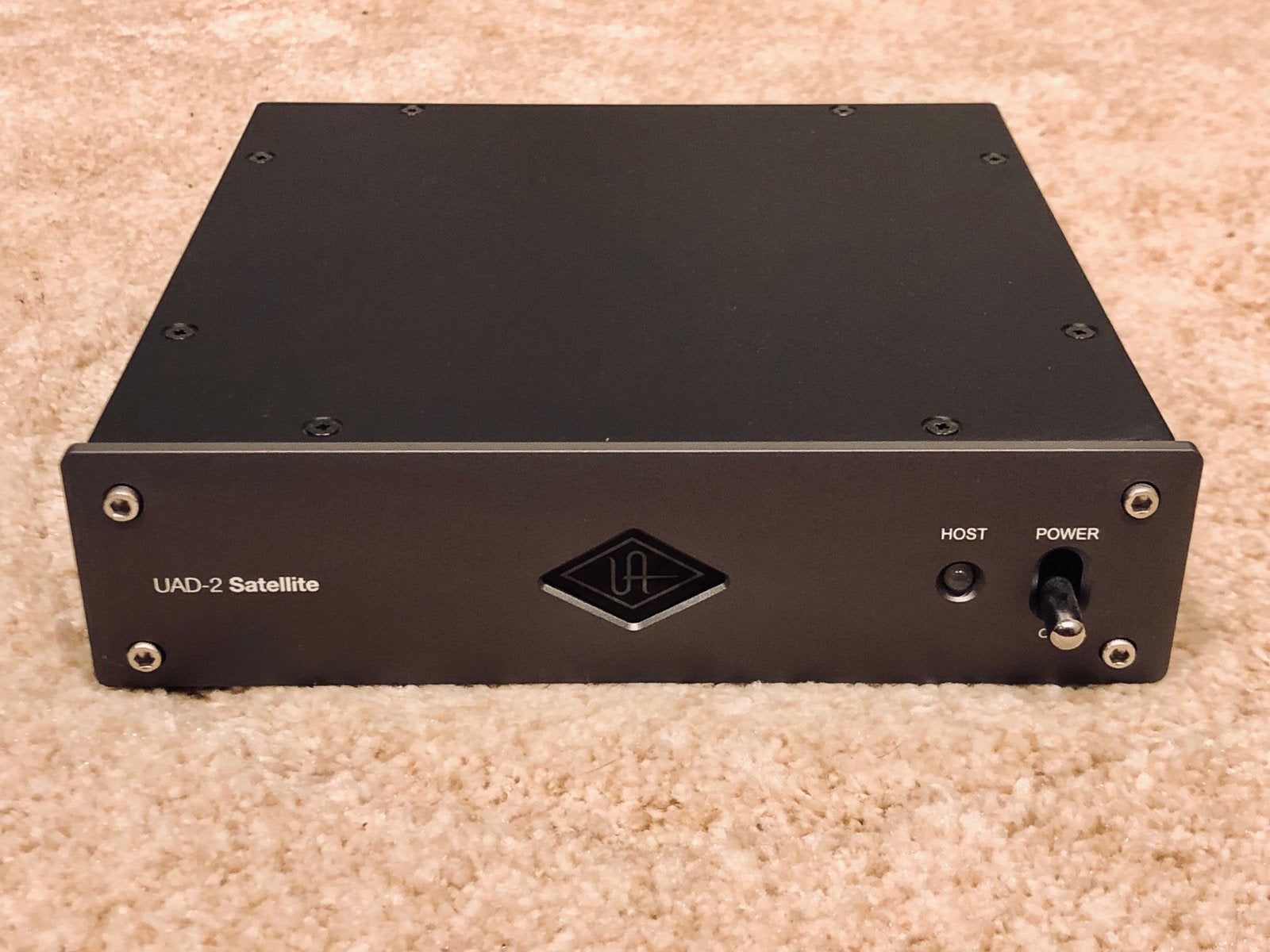 UAD-2 Satellite QUAD TB3, Audio, Tv en Foto, Ophalen of Verzenden, Zo goed als nieuw, Audio