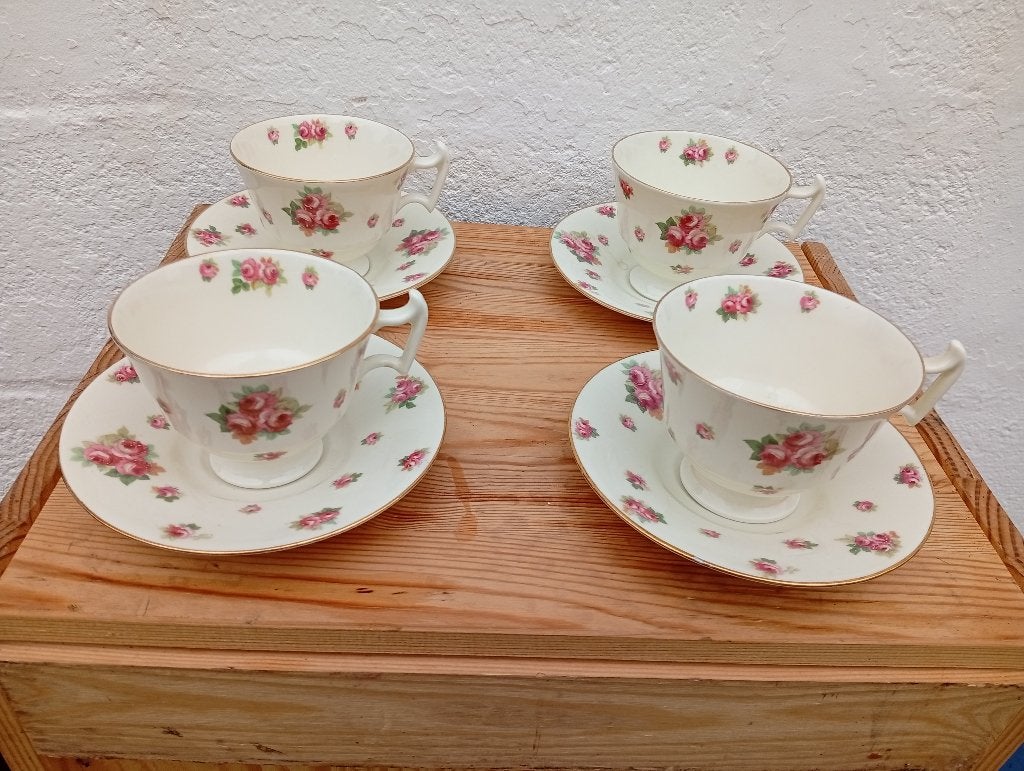 6 Tasses à Thé et 5 Soucoupes Vintage Royal Doulton, Enlèvement