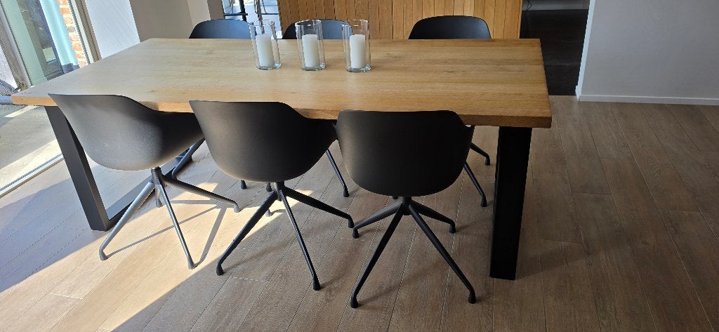 Eettafel met stoelen, Ophalen, Zo goed als nieuw
