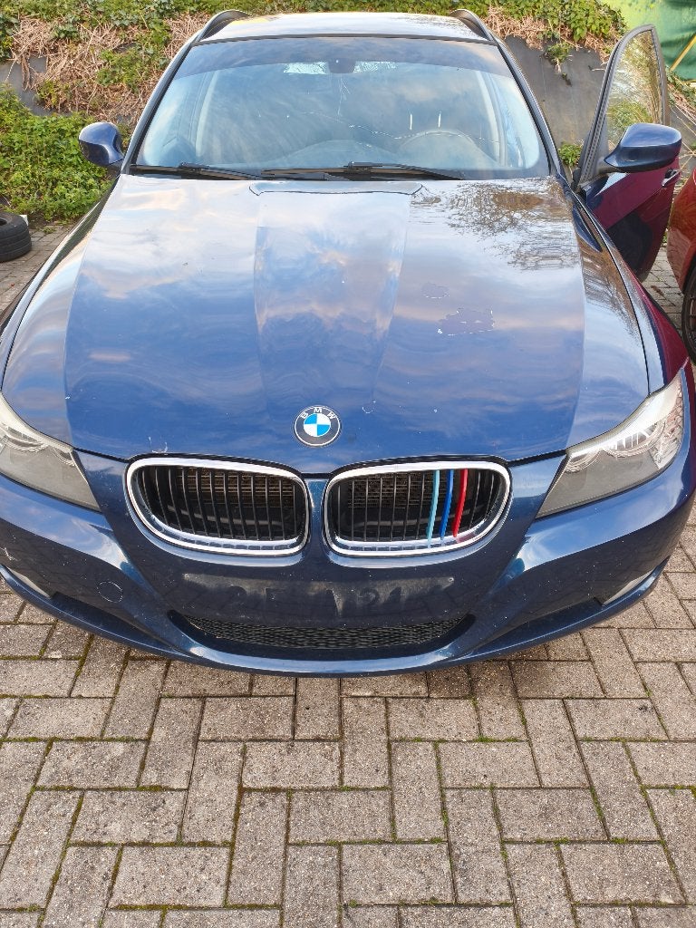 BMW E91 LCI in onderdelen of geheel voor onderdelen, Autos : Divers, 2000 cm³, Boîte manuelle, Enlèvement, Break