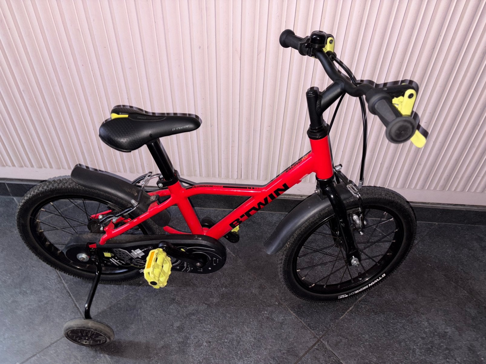 Velo enfant décathlon super etat, Frein sur jante, Stabilisateurs, Enlèvement, Comme neuf
