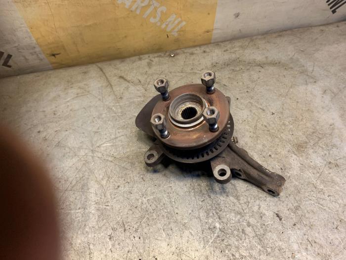 Fusee houder rechts-voor van een Suzuki Celerio, Gebruikt, -, -, Ophalen of Verzenden
