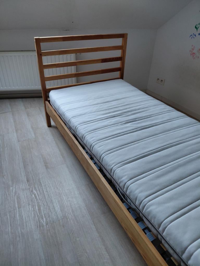 Lit 1 personne sommier et matelas