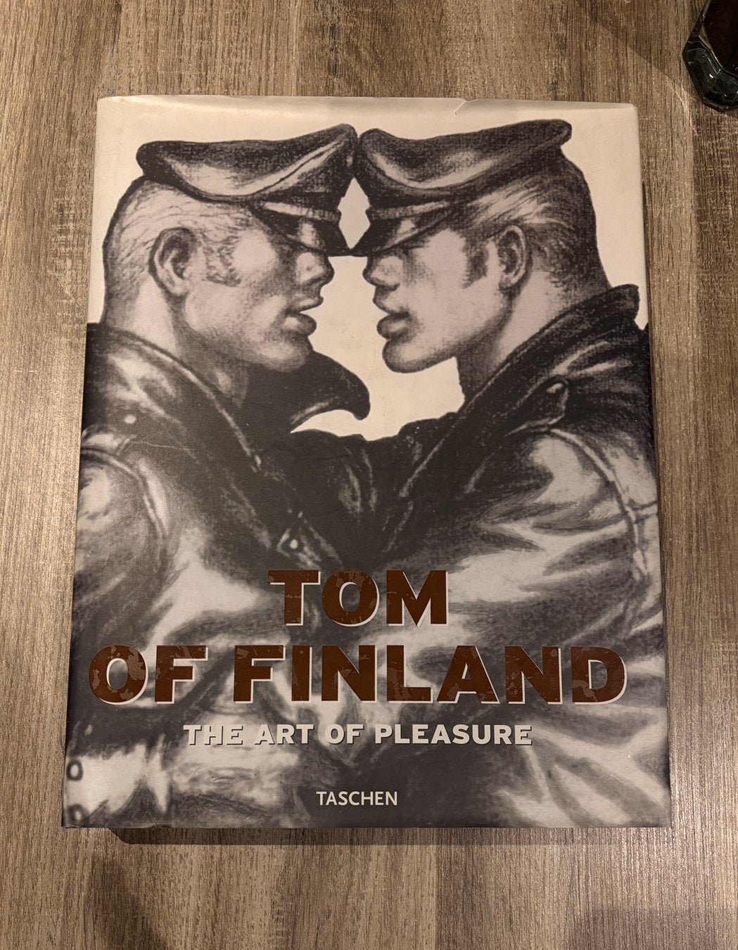 Boek Tom van Finland — De kunst van het plezier — TASCHEN, Boeken, Ophalen of Verzenden, Gelezen