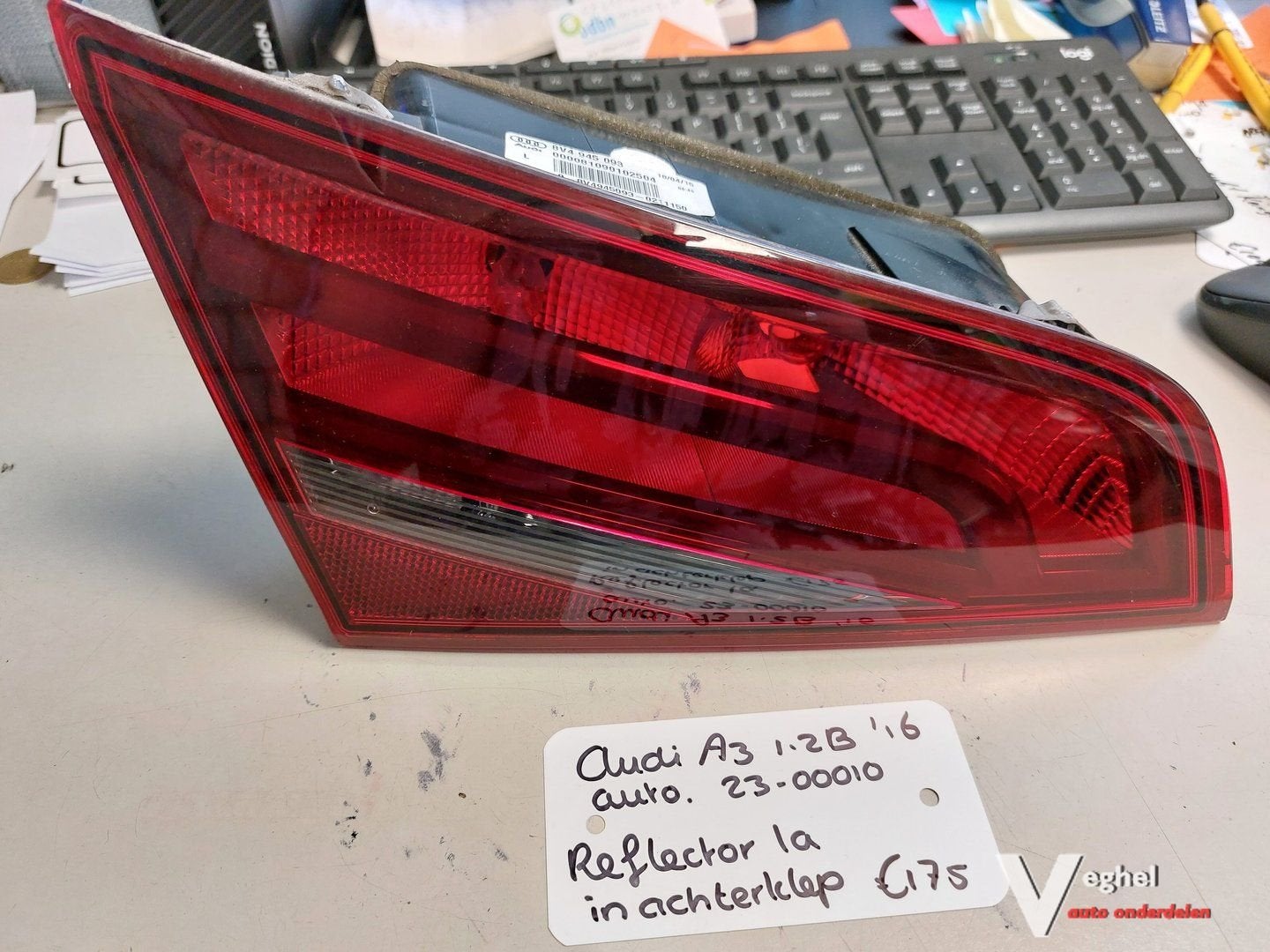 Audi A3 automaat 1.2B achterlicht reflector in achterklep LA, Gebruikt, -, Ophalen of Verzenden, Achter