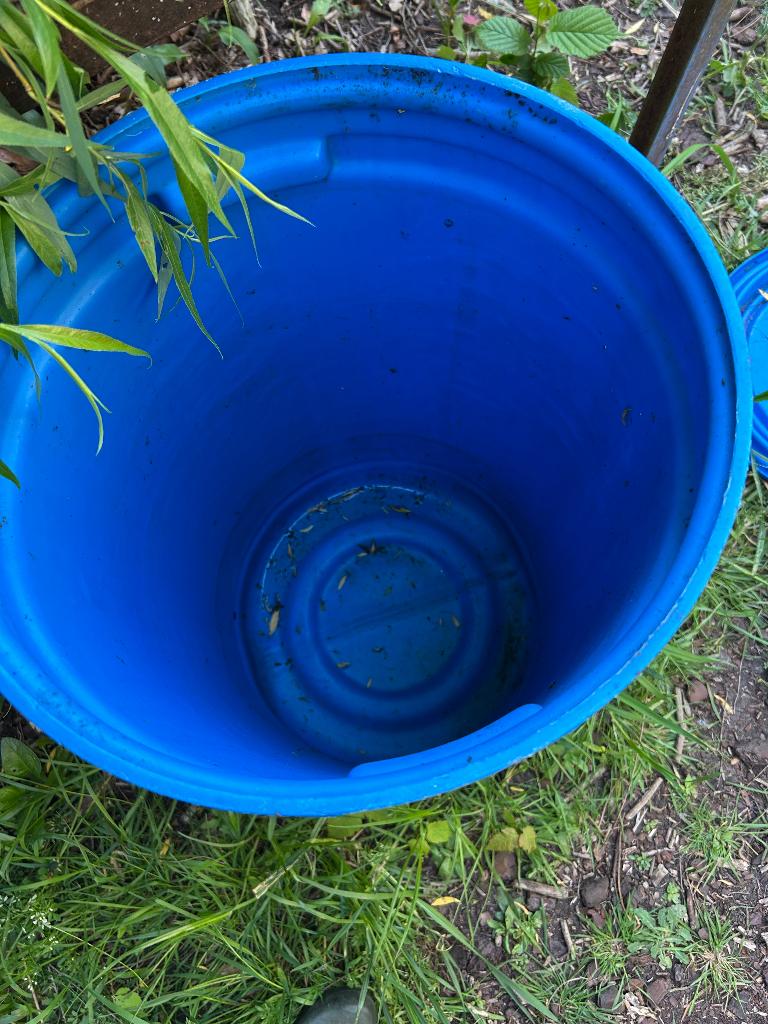 Blauwe ton, Tuin en Terras, Ophalen, Gebruikt, Kunststof