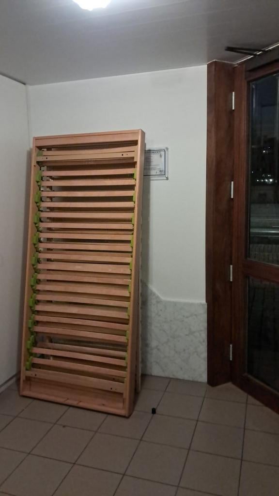 Gratis 2 Pirelli lattenbodem 90 x 200, Huis en Inrichting, Ophalen, Gebruikt, 90 cm, Eenpersoons