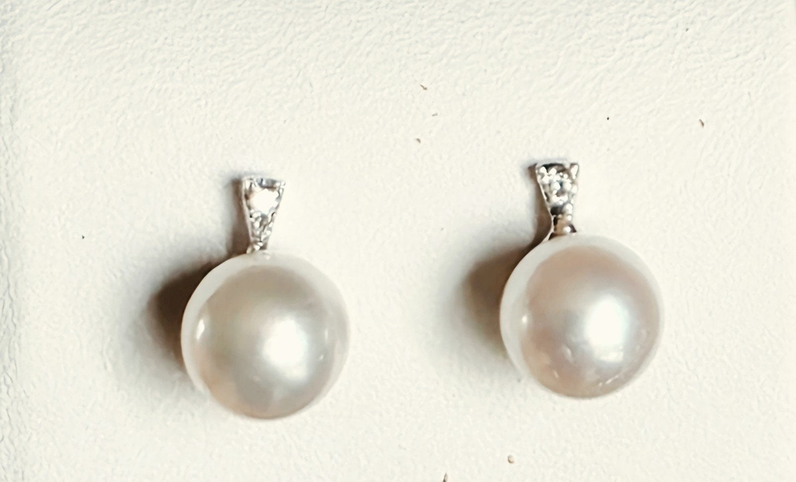 Klassieke gouden oorstekers met parels en diamanten, Bijoux, Sacs & Beauté, Enlèvement ou Envoi, Or, Or