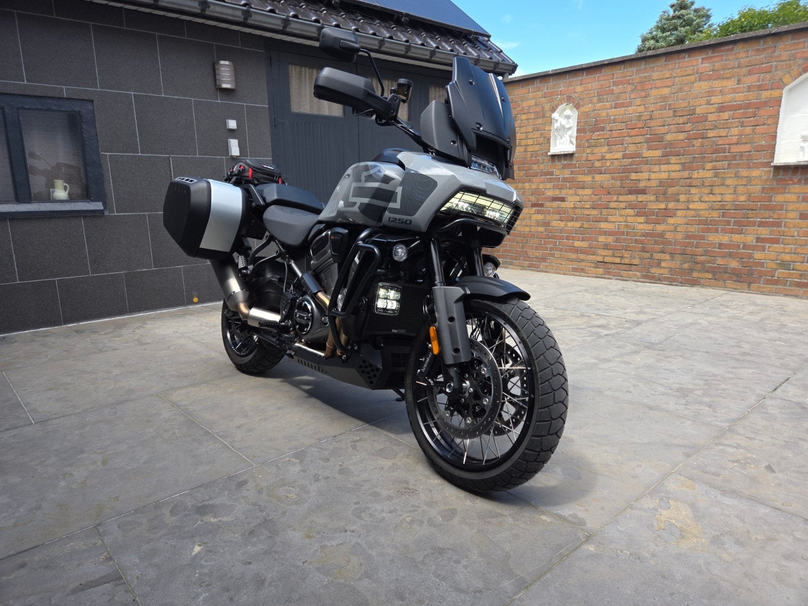 Harley Davidson pan america s, Motos, Motos | Harley-Davidson, Particulier, Tourisme, plus de 35 kW, 2 cylindres, ABS, Régulateur de vitesse