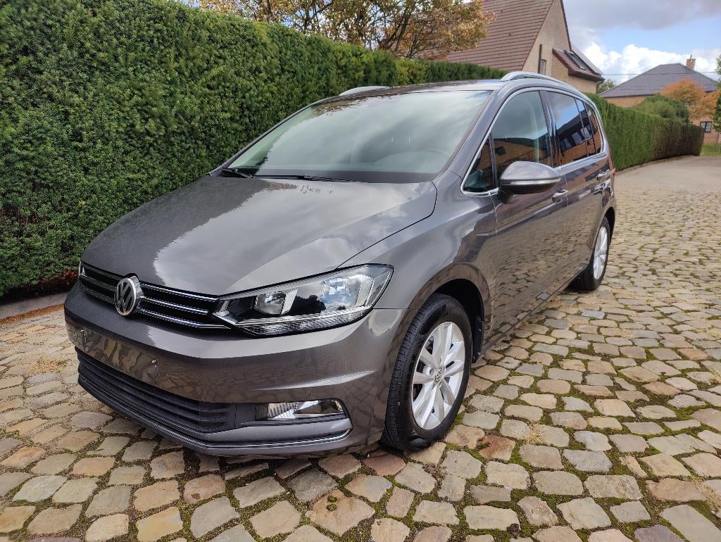 Volkswagen Touran 1.4 TSI DSG Highline, Autos, Argent ou Gris, Achat, Entreprise, Carnet d'entretien