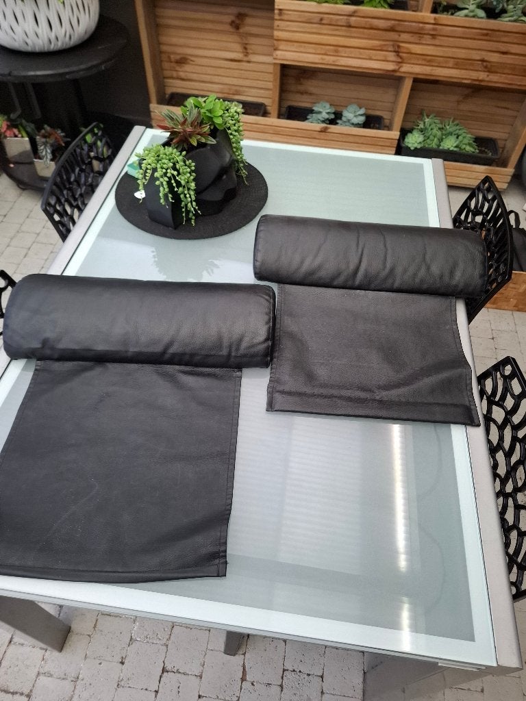2 nek en hoofdkussen voor over de zetel te hangen, Enlèvement, Comme neuf