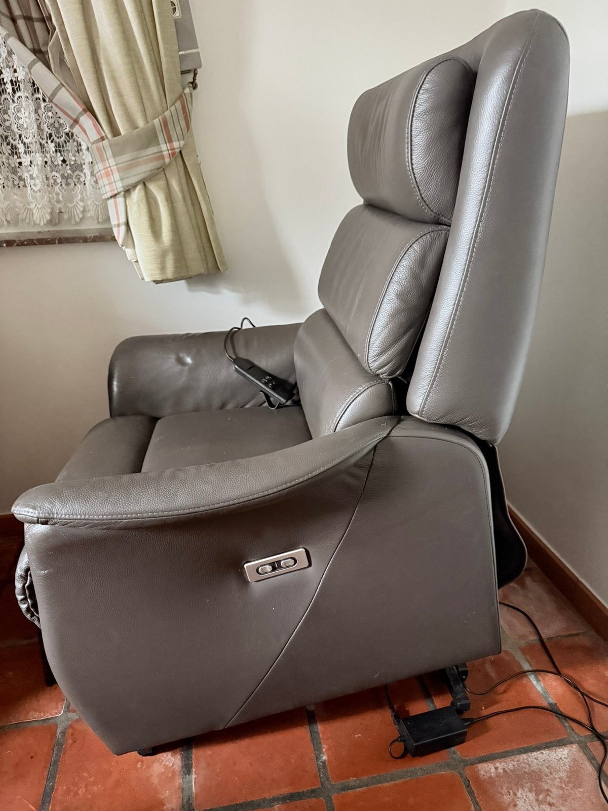 Fauteuil relax releveur electrique, Enlèvement, Comme neuf, Cuir