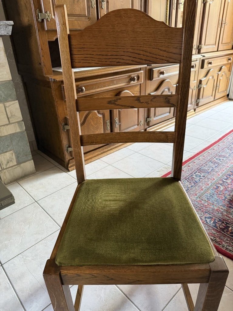 4 Eiken stoelen met groene bekleding, Ophalen, Gebruikt, Hout