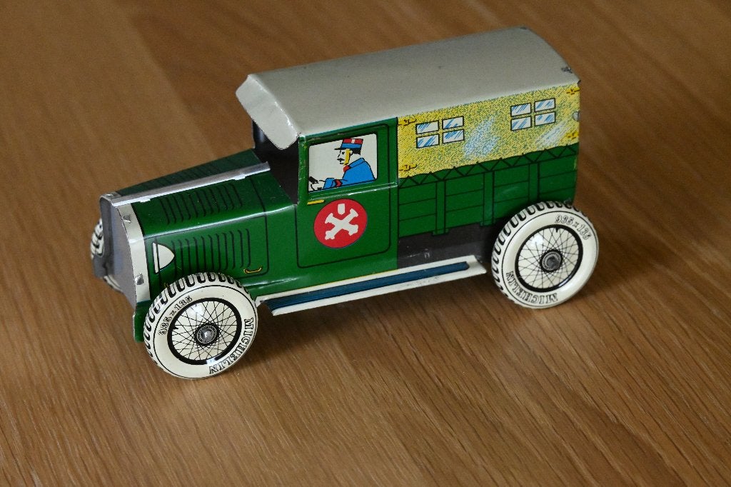Voiture en tôle CR des années 1960-1970, Collections, Enlèvement ou Envoi, Neuf