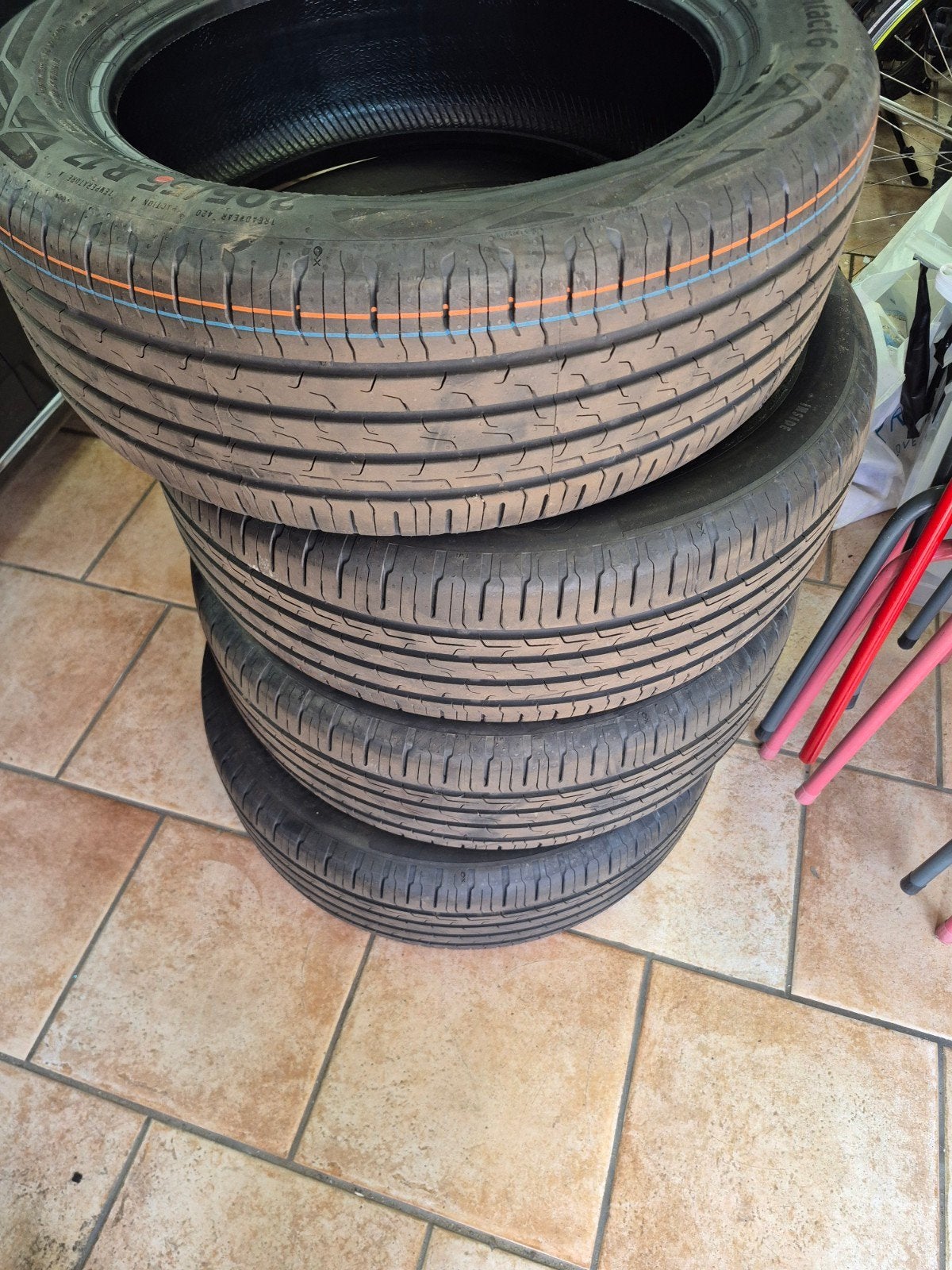 Pneus de marque continental 205 55 17 eco contacte 6 neufs, Enlèvement ou Envoi