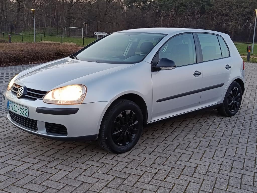 Golf 5/benzine/All Gekeurd ✅/trekhaak/GPs/ bluetooth, Auto's, USB, Bedrijf, 5 deurs, Golf