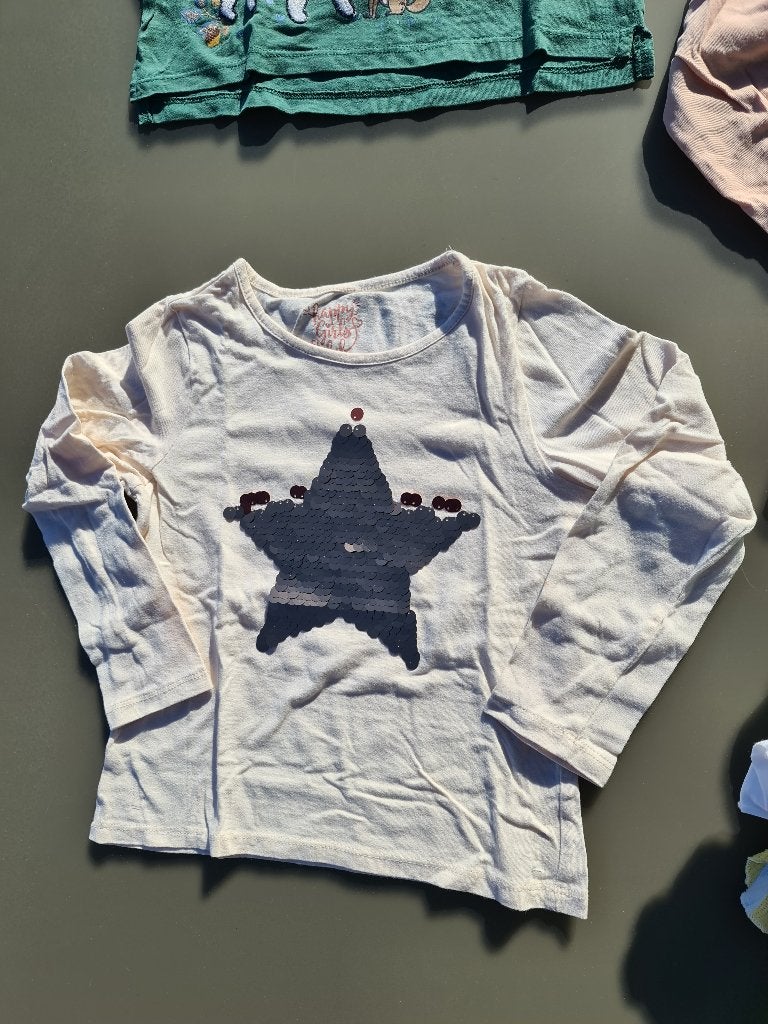 Witte longsleef, trui, pull met ster, CA, 128, Enfants & Bébés, Paquets de vêtements pour enfants, Enlèvement, Comme neuf