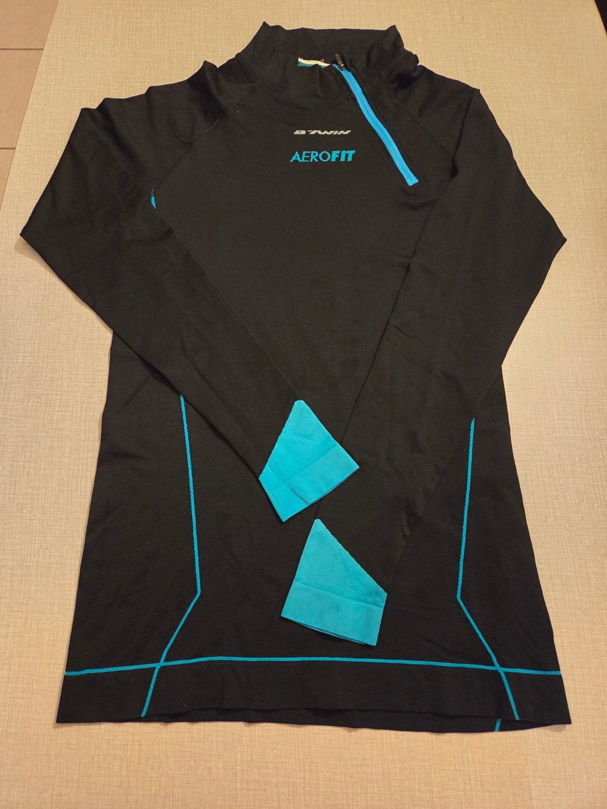Bwin Aerofit trui. M., Ophalen of Verzenden, Zo goed als nieuw, Kleding