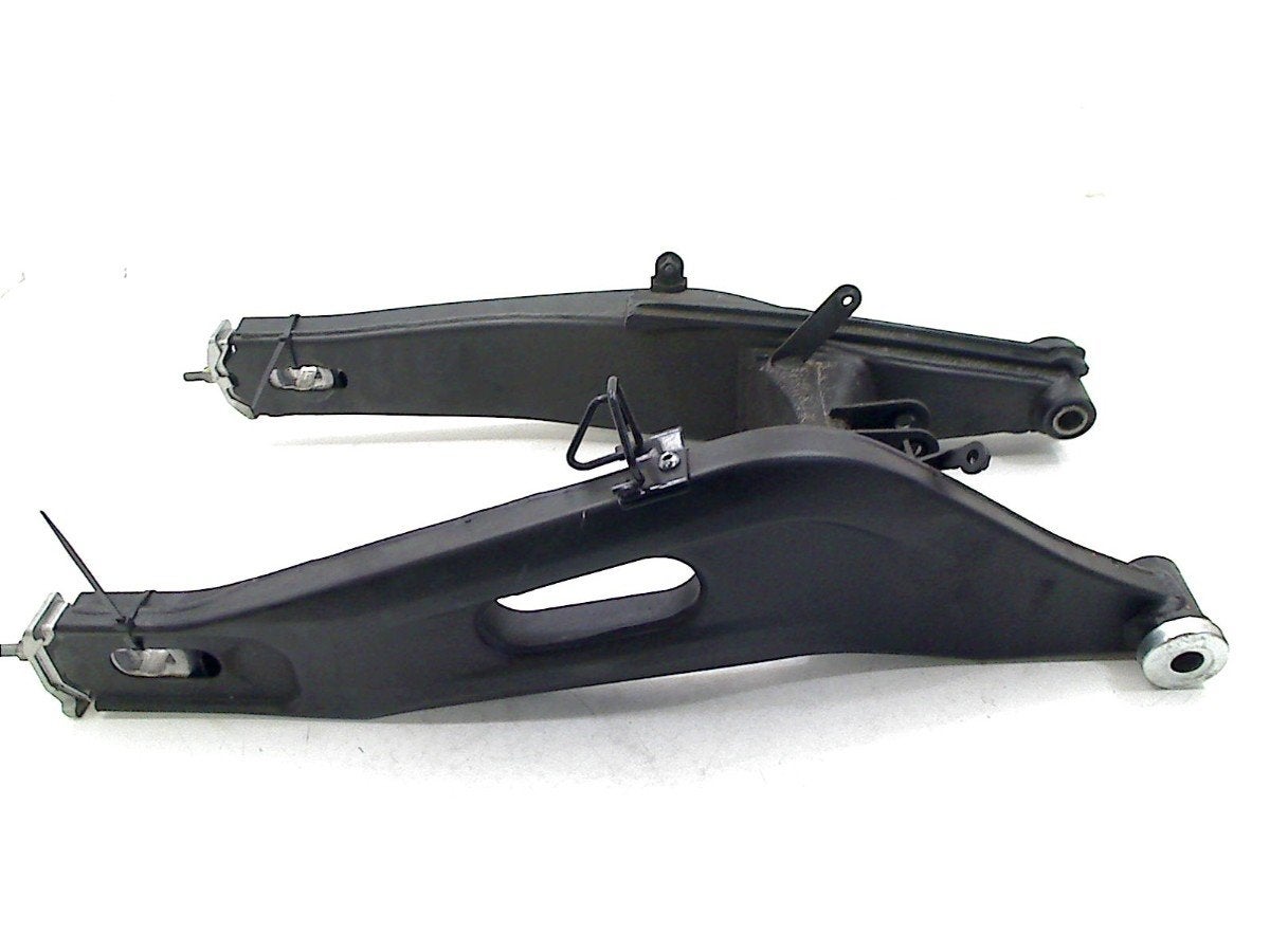 ACHTERBRUG Yamaha MT 07 2021-2024 (MT07 MT-07 FZ-07 RM341), Yamaha Motor Europe N.V., Gebruikt, Customersupport@yamaha-motor.co.uk
