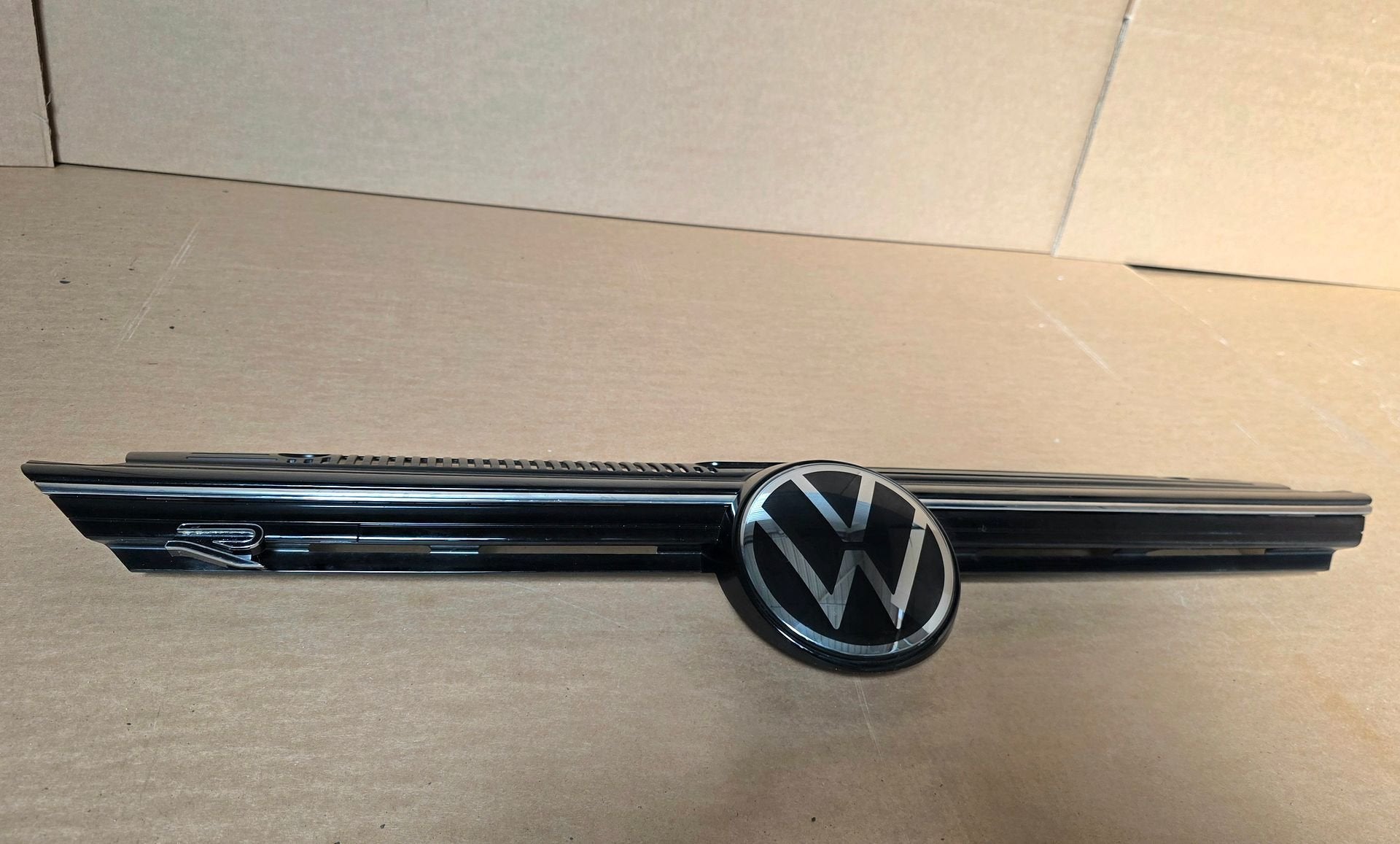 Grill VOLKSWAGEN VW Golf 8 VIII R-LINE 5H0853655C Grille, Gebruikt, -, Ophalen of Verzenden, -