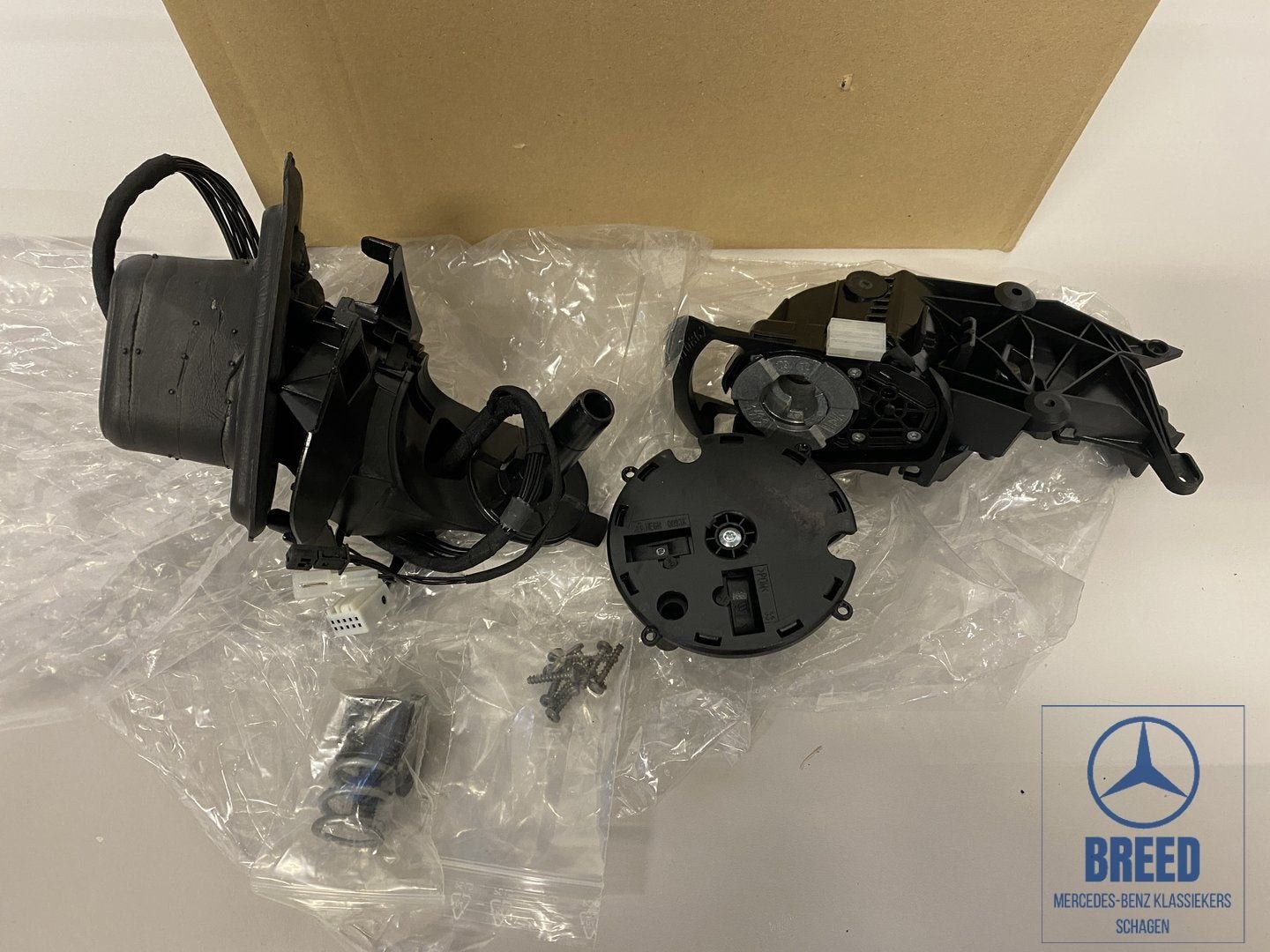 NOS buitenspiegel links voor Mercedes-Benz W211 S211 E-Klass, -, Nieuw, Ophalen of Verzenden, -