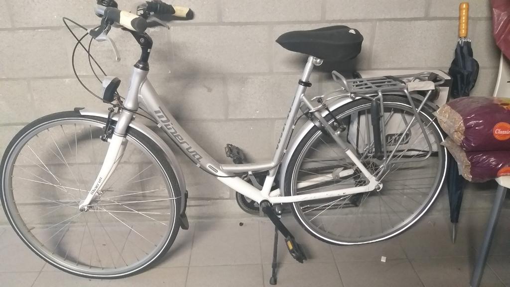 Tekoop fiets, Fietsen en Brommers, Fietsen | Dames | Damesfietsen, Ophalen of Verzenden