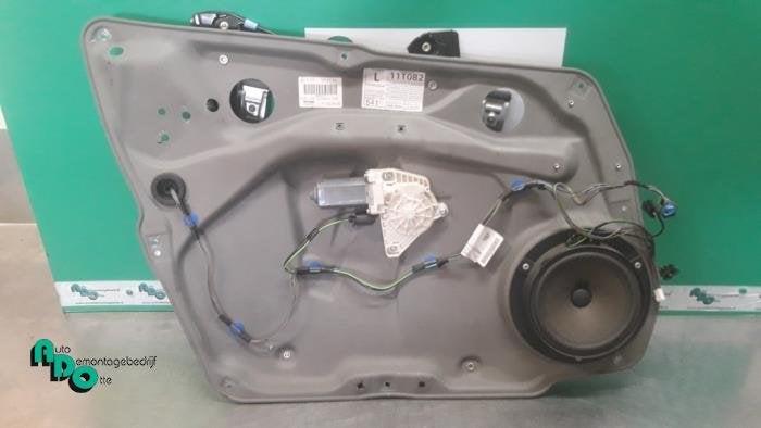 Mécanique vitre 4portes avant gauche d'un Mercedes A-Klasse, 3 mois de garantie, Utilisé, -, -