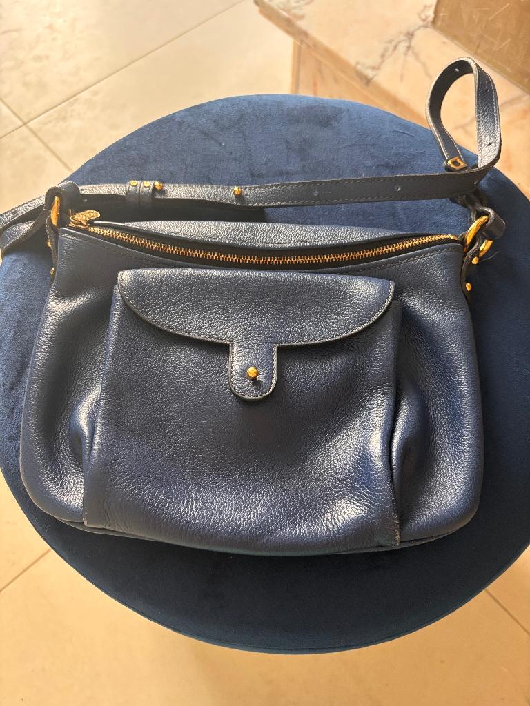 Delvaux crossbody donkerblauw, Enlèvement, Comme neuf, Bleu, Sac à main