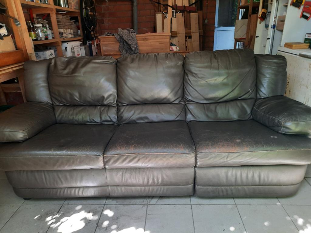 Lederen driezit van Natuzzi, Ophalen, Leer