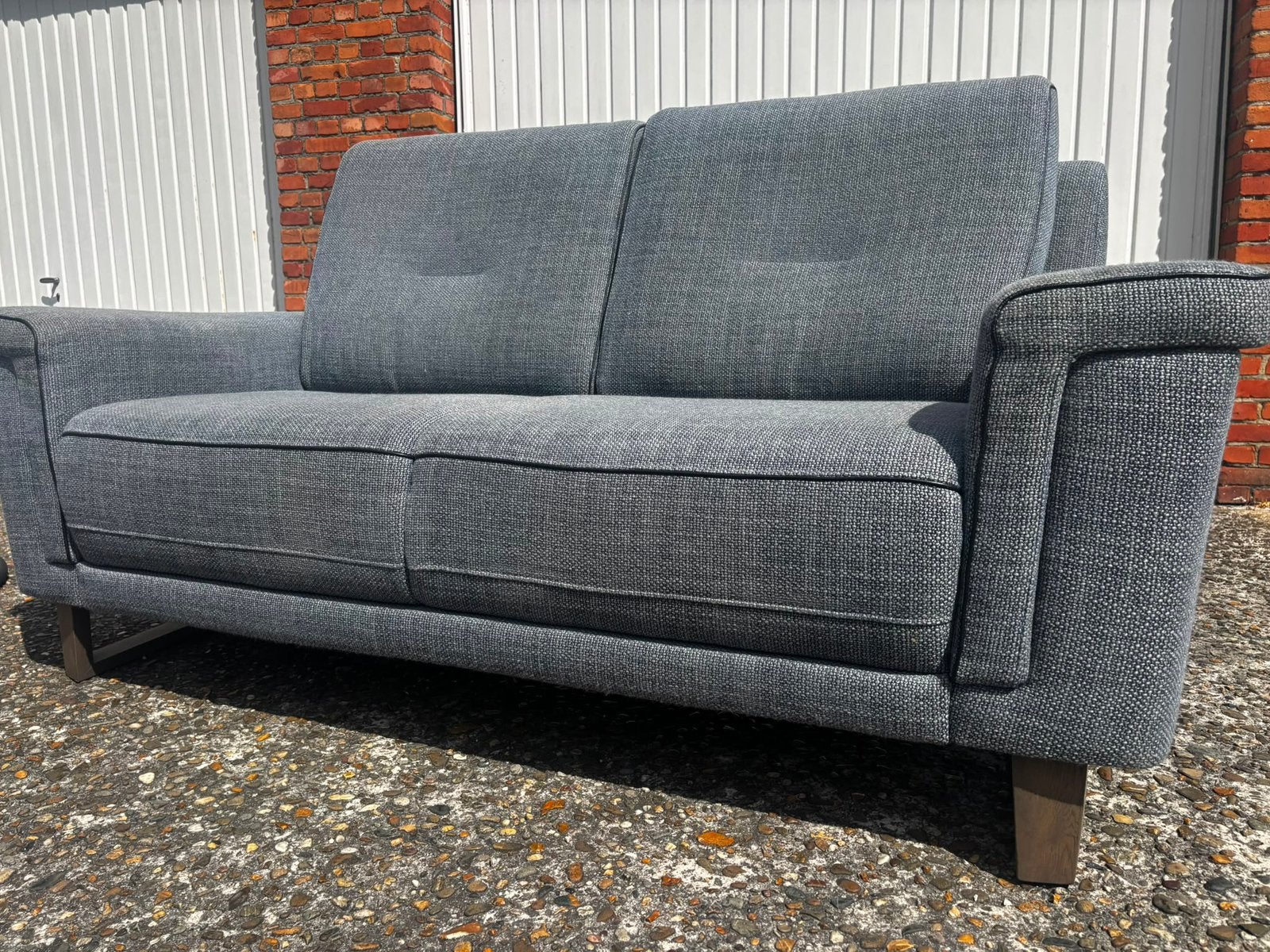 Moderne Scandinavische 2-zits zetel in lichtgrijze stof, Ophalen, Modern scandinavisch, 150 tot 200 cm, Tweepersoons