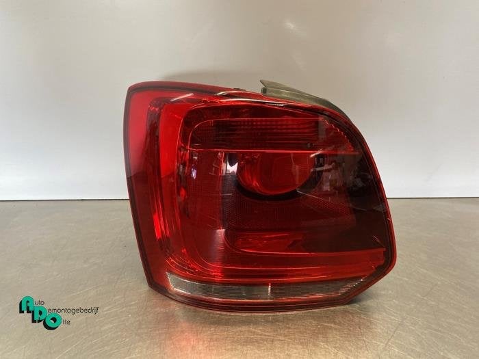 Feu arrière gauche d'un Volkswagen Polo (Polo 09-), Volkswagen, -, 3 mois de garantie, Utilisé