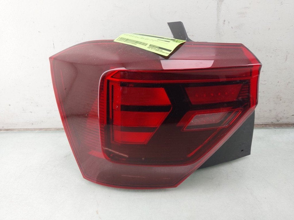 FEU ARRIÈRE GAUCHE Polo VI (AW1) (|2G0945095E|2G0945095F|), Volkswagen, Valeo, Utilisé, 100, rue de Courcelles
75017  Paris, FR