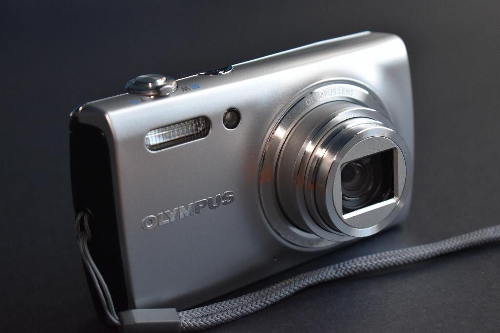 Olympus VH-510 Compact Digital Camera 12. Zoom Camera Retro, Audio, Tv en Foto, Fotocamera's Digitaal, Ophalen of Verzenden, Zo goed als nieuw
