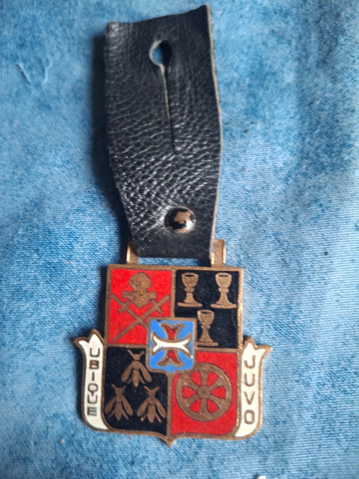 Cintre de poitrine, Envoi