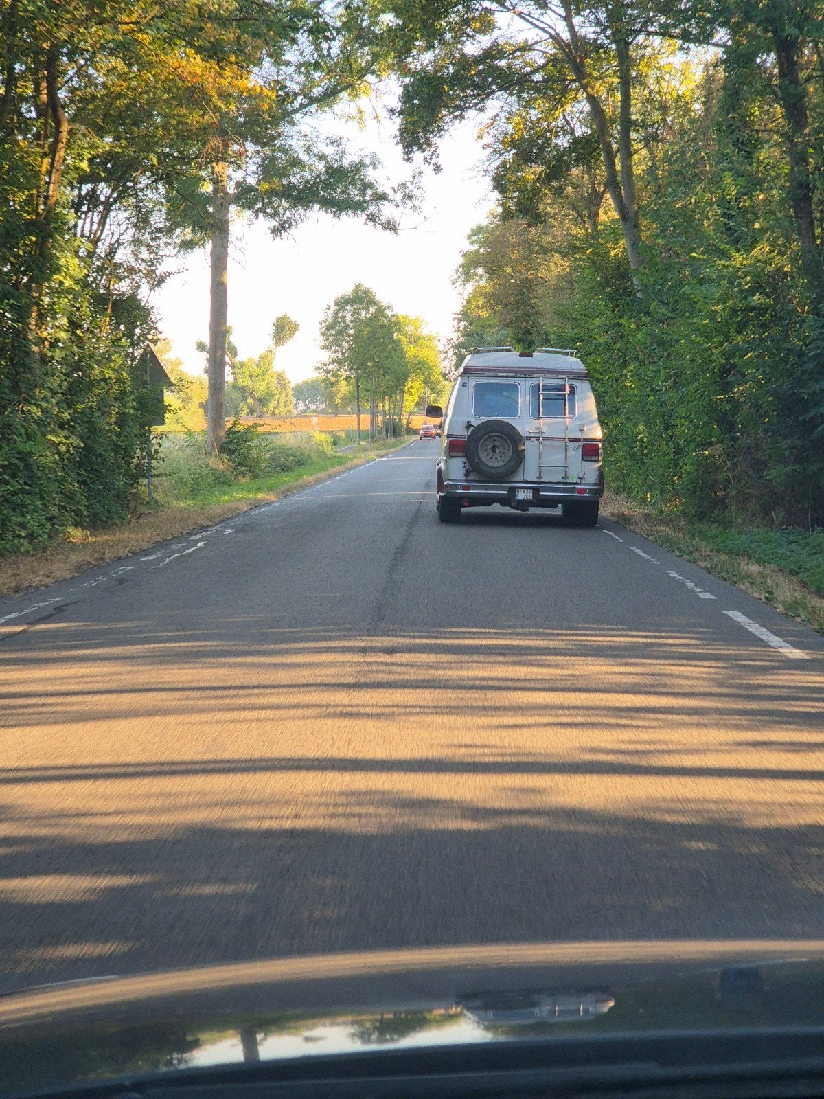 Machtige Chevy V8 G20 Camper te koop !, foto 4