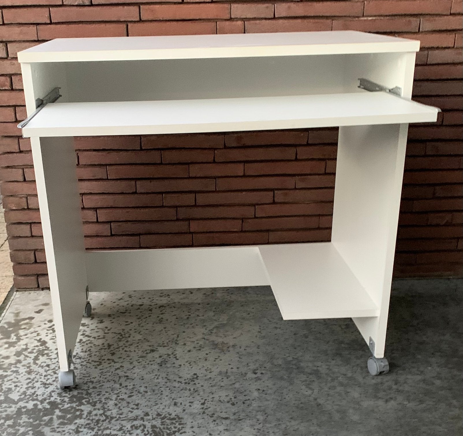 wit computerbureau, Ophalen, Zo goed als nieuw, Wit, Computerbureau