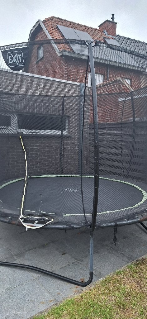 Exit trampoline 305, Ophalen, Gebruikt