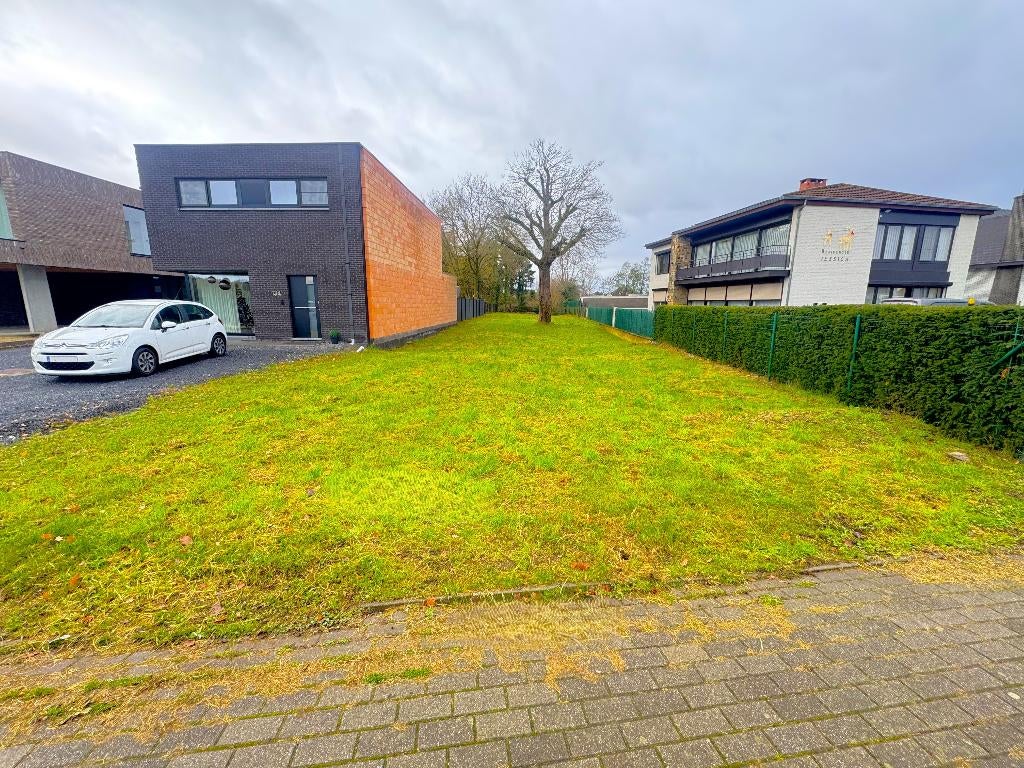 Bouwgrond Halfopen Bebouwing in Zutendaal, 776 m, Zutendaal, 500 à 1000 m²