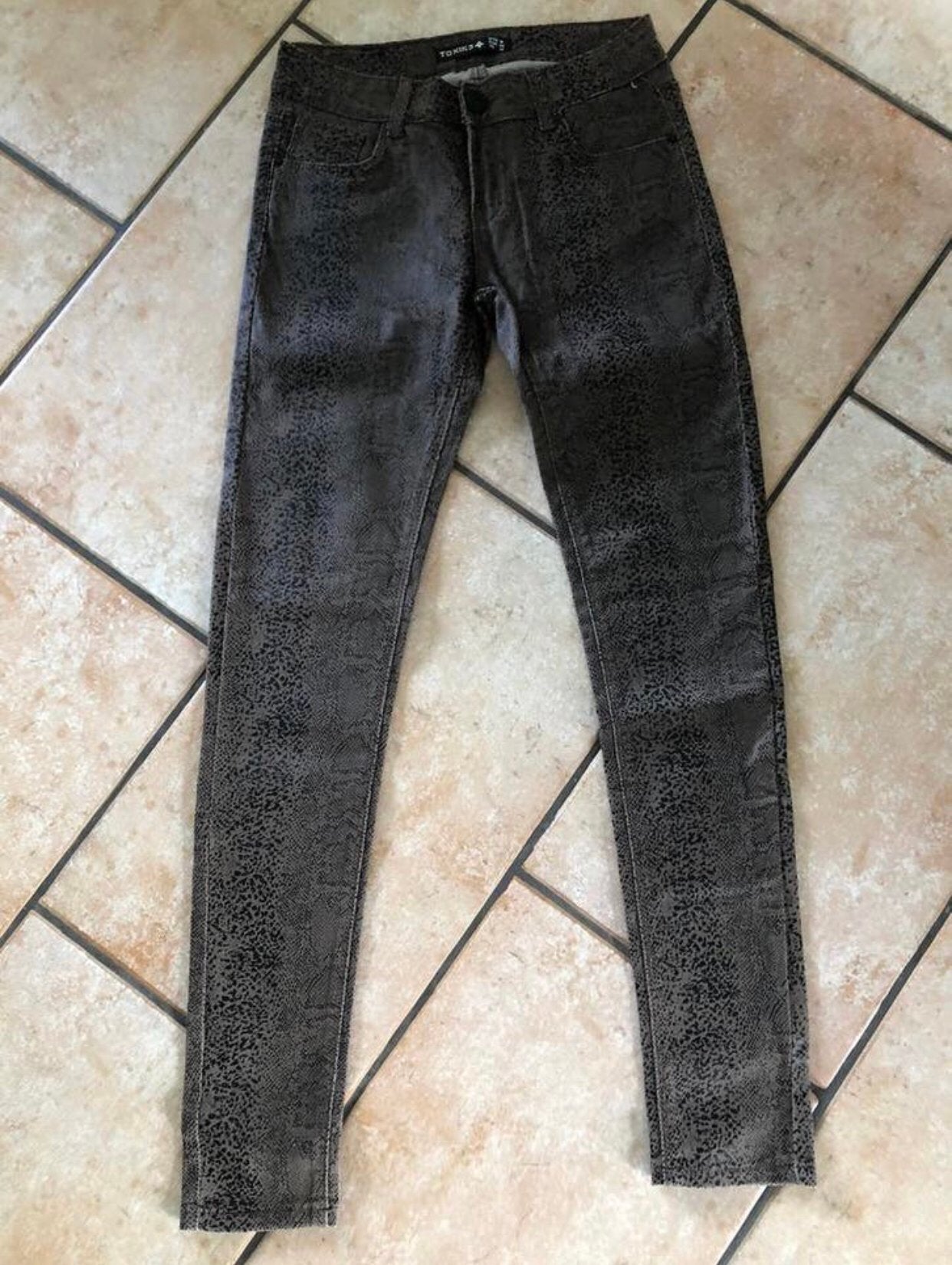 Mooie damesbroek merk Toxik maat M, Kleding | Dames, Ophalen, Zo goed als nieuw, Maat 38/40 (M), Lang
