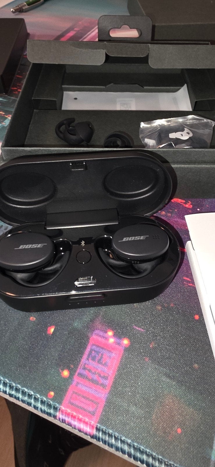 Bose sport earbuds, Telecommunicatie, Mobiele telefoons | Oordopjes, Ophalen, Bose