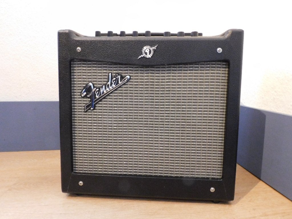 FENDER MUSTANG Modelleringsversterker, Muziek en Instrumenten, Versterkers | Bas en Gitaar, Ophalen, Zo goed als nieuw, Gitaar